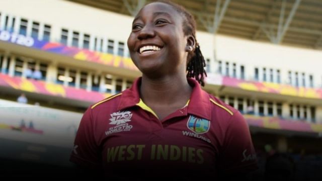 Stafanie Taylor runs in Womens Picture