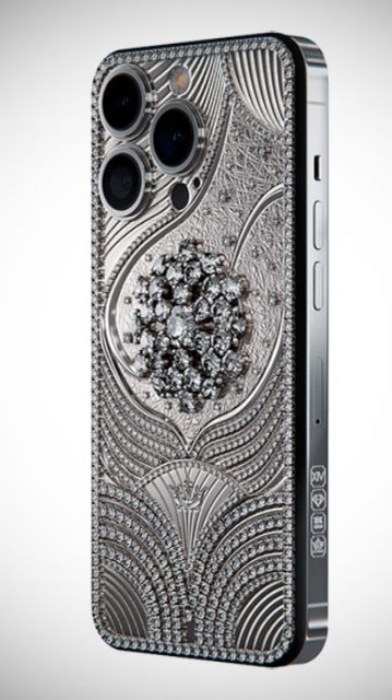 Caviar Snowflake iPhone 15 Pro Picture