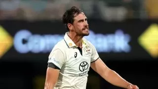 3 matches when Mitchell Starc conceded