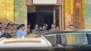 Anushka Sharma Returns to India, Spotted