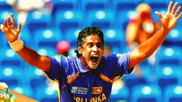 chaminda vaas cricket career