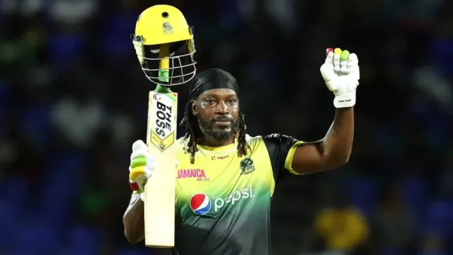 chris gayle (39 years, 354 days)
