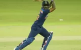 Clinical India defend 164