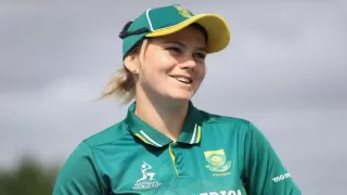 Dane van Niekerk returns: South Africa