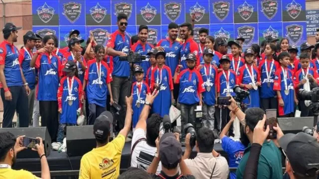 Delhi Capitals reveal new jersey for IPL