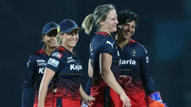Ellyse Perry Annabel Sutherland Pull Out of
