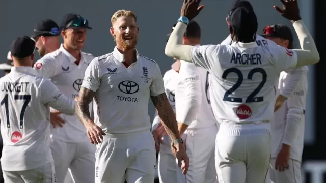 England Announce Playing 11 for Third Ashes