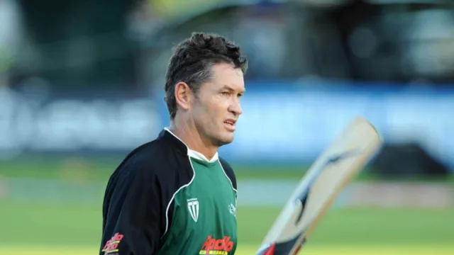 graeme hick (41 years, 37 days)