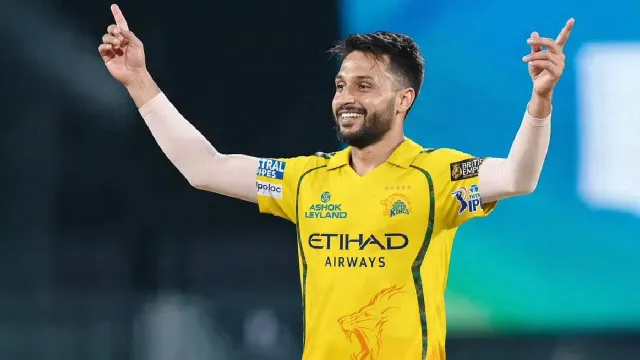 IPL 2026: CSK Signs Akash Madhwal as