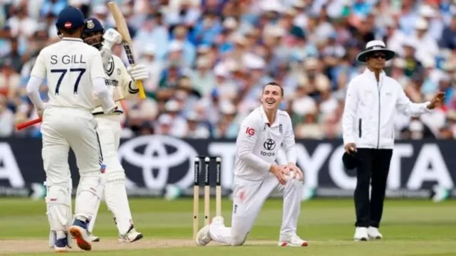 Janiye: Gill aur Brook dono ko Player