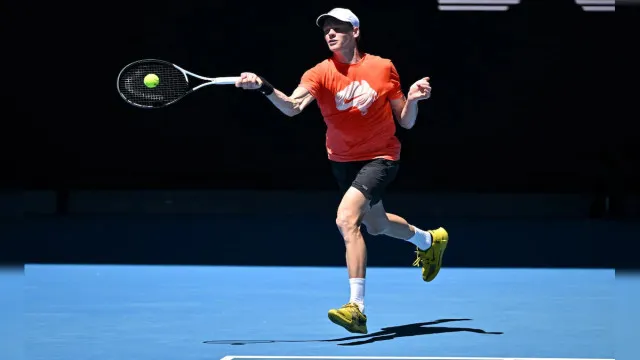 Jannik Sinner Reaches Australian Open Round Two