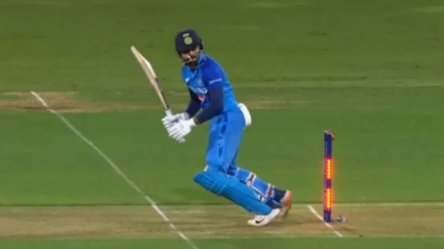 List of Hit Wickets in T20I, Shreyas