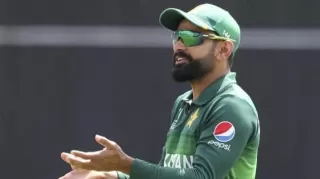 Mohammad Hafeez Pakistan all-rounder retires from