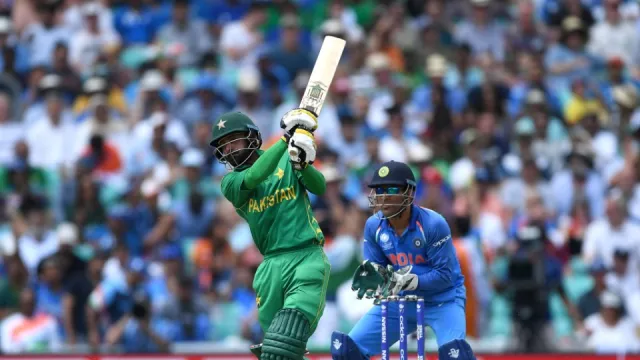 mohammad hafeez six