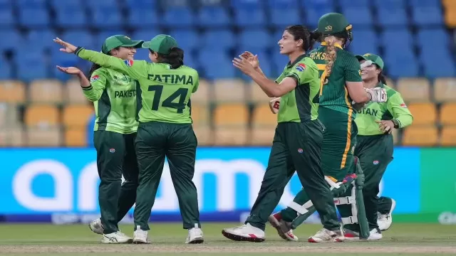 Pakistan Sacks Women’s Coach After World Cup