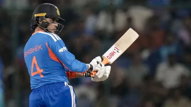 Players with Most Sixes Off First Ball in