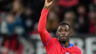 PSG Scores 7, Barcelona Hits 6: