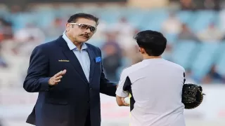 Ravi Shastri Sends Blunt Dressing Room