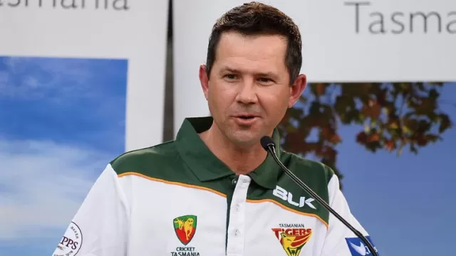 Ricky Ponting said Australian players should play
