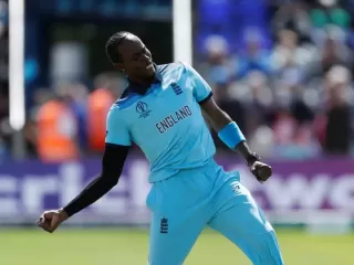 Top 10 current fastest bowlers in