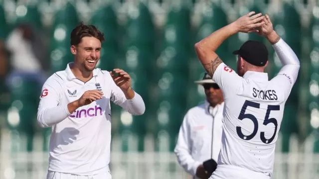 Will Jacks Returns to England XI for