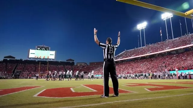 Winning Big: Master College Football Betting Today