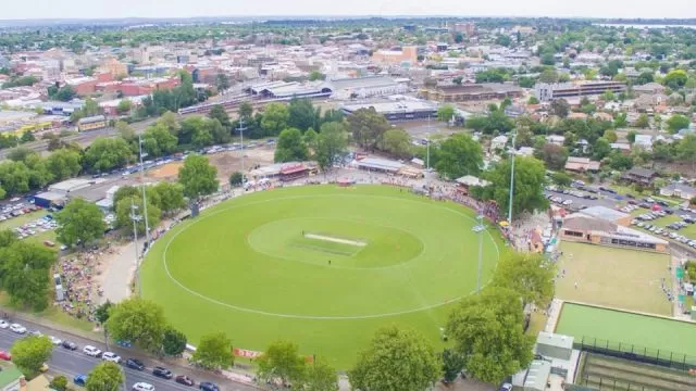 Eastern Oval