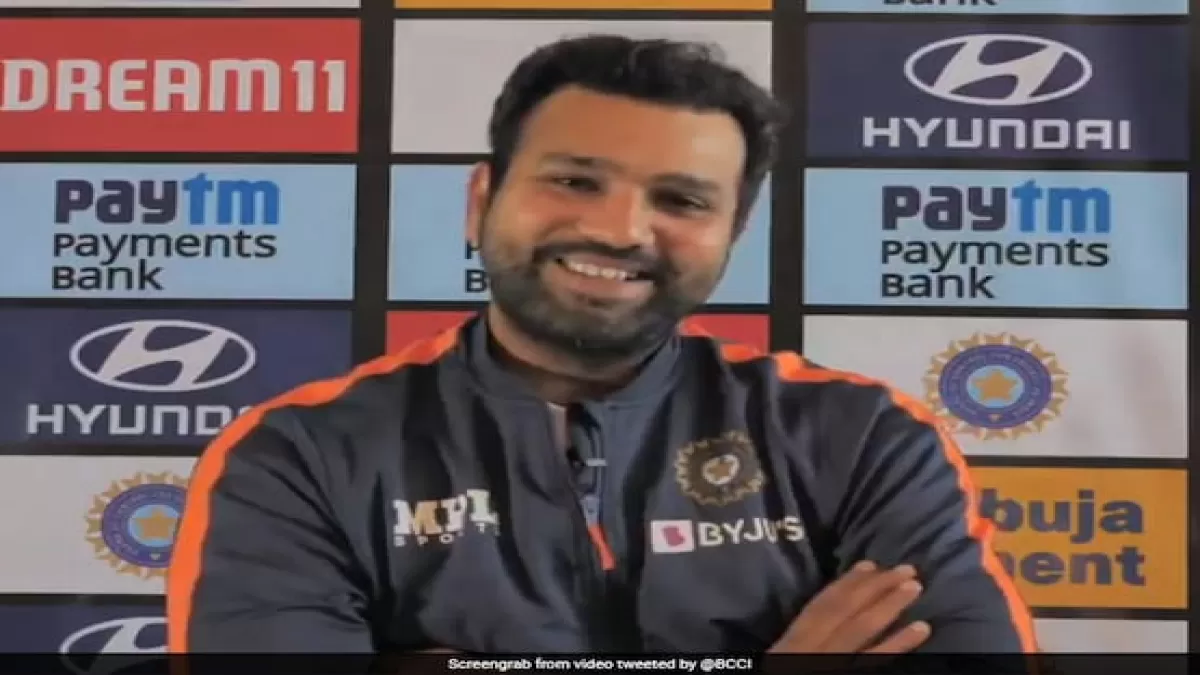Rohit Sharma asked the media to let Rishabh Pant stay. watch