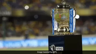 IPL 2021 पर कोविड का साया, DDCA के ग्राउंड स्‍टाफ के 5 सदस्‍य पॉजिटिव, CSK के दो स्‍टाफ मेंबर भी संक्रमण की चपेट में