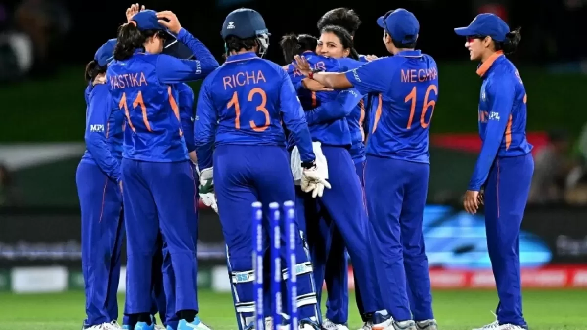 SLW vs INDW: 10 विकेट से टीम इंडिया कि ऐतिहासिक जीत, वनडे सीरीज भी जीती