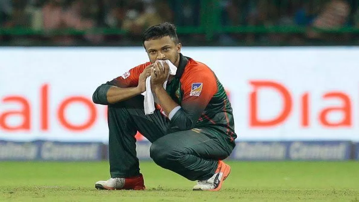 Shakib Al Hasan beat up the fan Why did the star all-rounder get angry