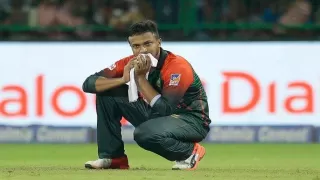 Shakib Al Hasan beat up the fan Why did the star all-rounder get angry