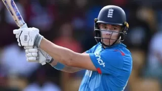 Champions Trophy 2025: इंग्लैंड को बड़ा झटका, स्टार ऑलराउंडर चैंपियंस ट्रॉफी से हुआ बाहर 
