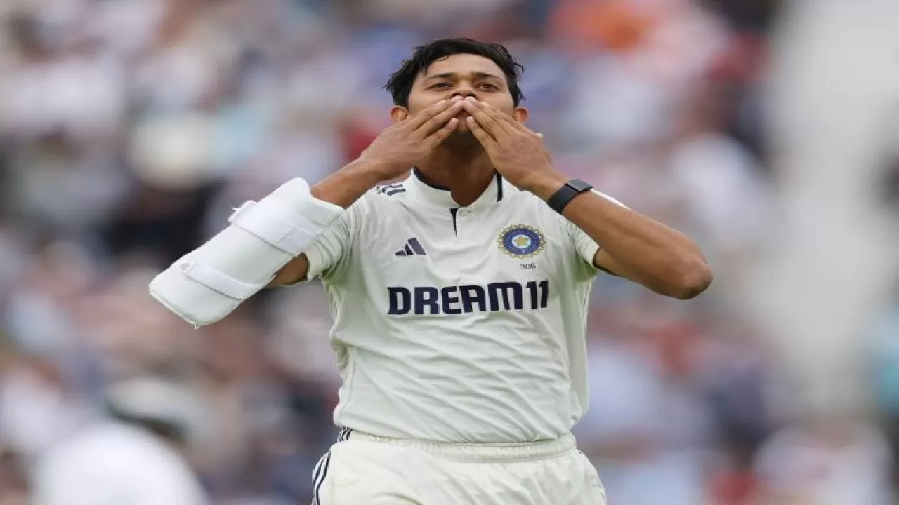 IND vs ENG: Who gave a flying kiss to Yashasvi Jaiswal?