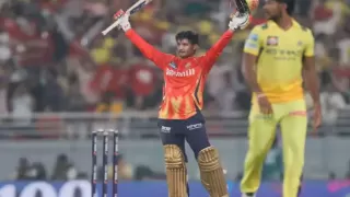 School master son Priyansh showed his runs