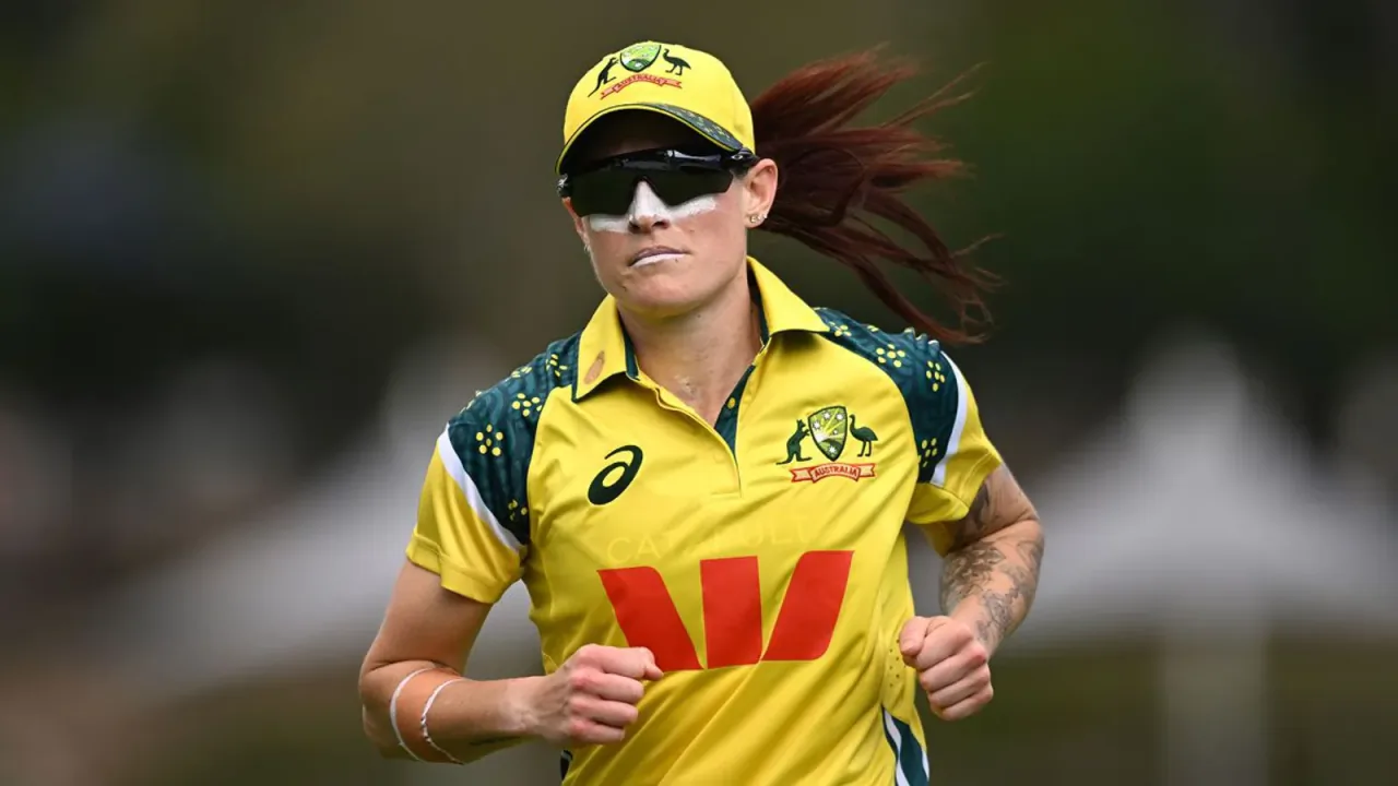 Megan Schutt Suspended: ऑस्ट्रेलियाई गेंदबाज मेगन श्ट दो मैचों के लिए निलंबित