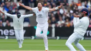 Ollie Robinson completes 100
