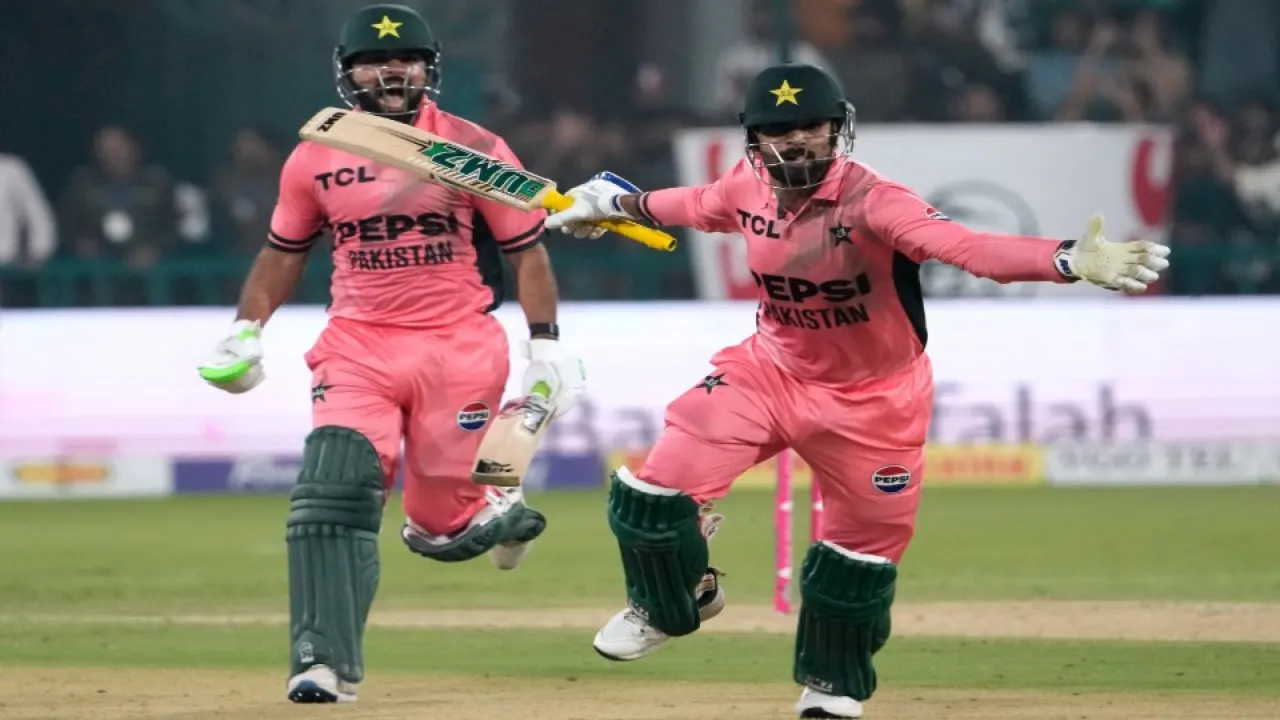 shadab khan
