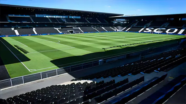 Stade Raymond Kopa