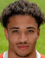 Ro-Zangelo Daal Football Player