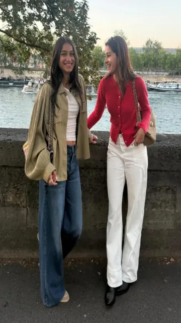 Ananya Panday is vacationing in Picture