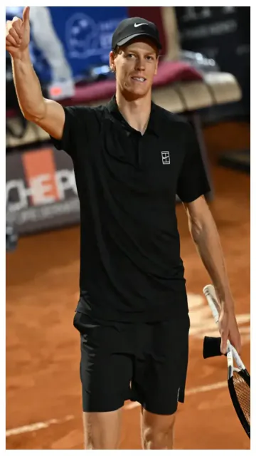 Italian Open: Sinner cruises through; Picture